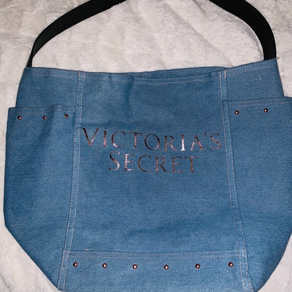 🌻 ViCTORiAS SECRET DENiM TOTE